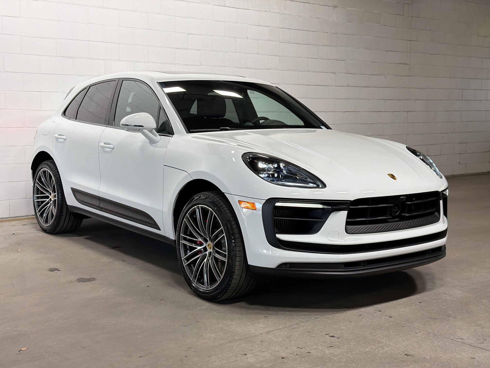 Certified 2026 Porsche Macan S AWD/4WD image 6