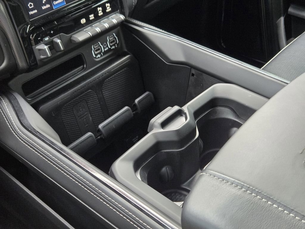 Used 2024 RAM 2500 Limited image 9