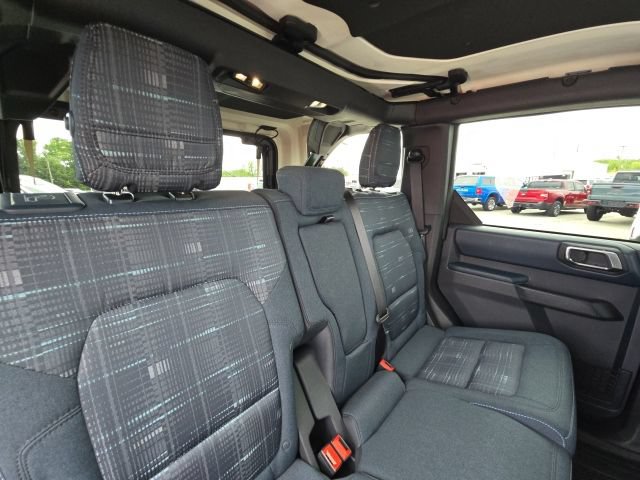 Used 2025 Ford Bronco Heritage Edition AWD/4WD image 17