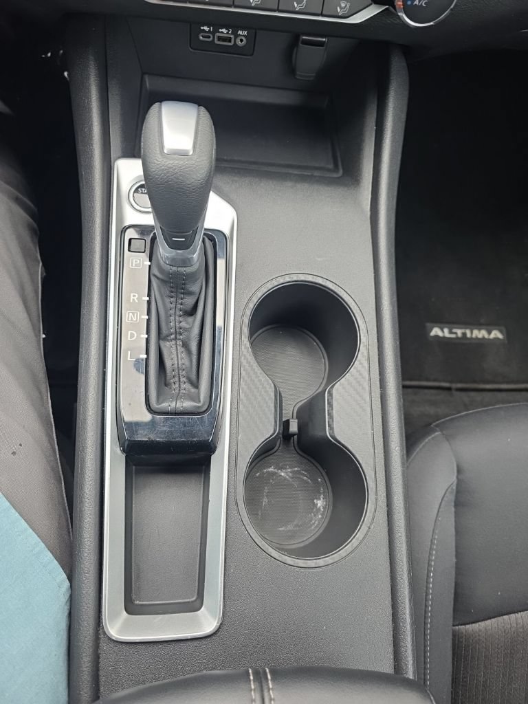 Used 2025 Nissan Altima 2.5 SV FWD image 23