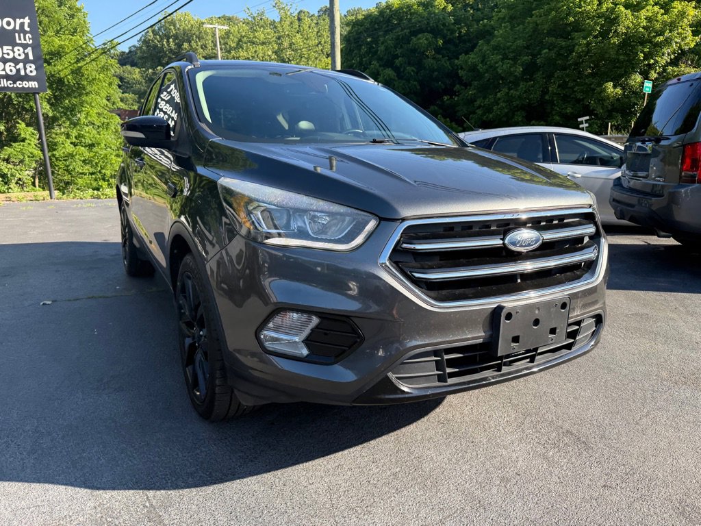 Used 2017 Ford Escape Titanium image 7