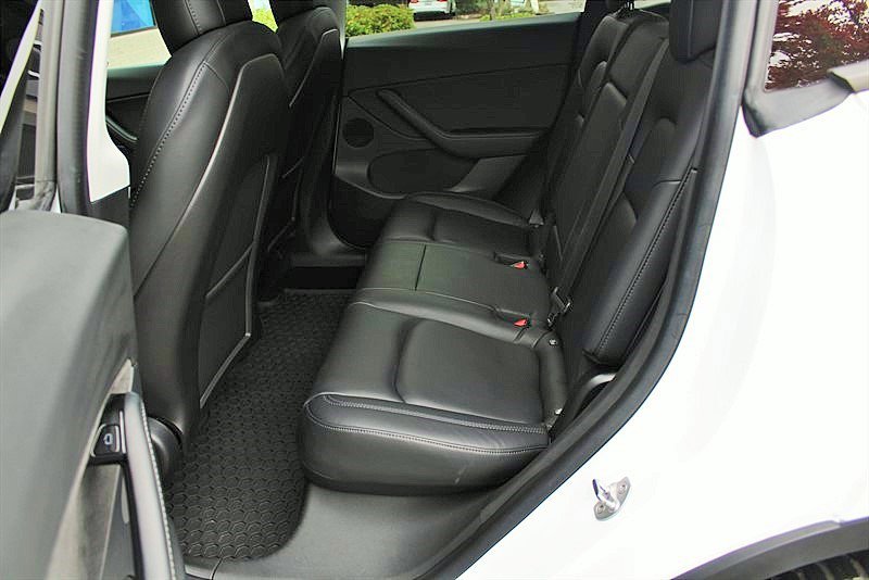 Used 2020 Tesla Model Y Long Range image 28