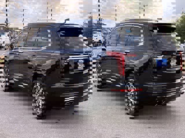 Used 2021 Cadillac XT6 Premium Luxury image 4