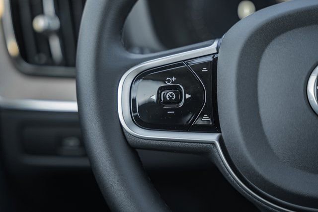 New 2026 Volvo XC60 B5 Plus w/ Climate Package image 31