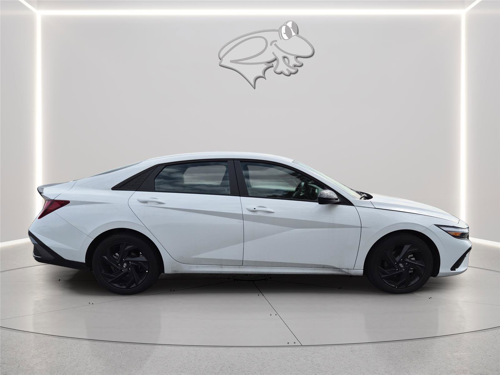 Used 2026 Hyundai Elantra Sport FWD image 6