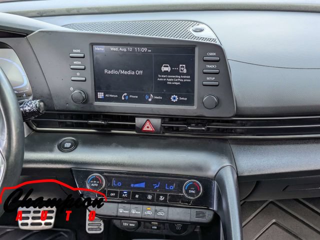 Used 2025 Hyundai Elantra Sport FWD image 20