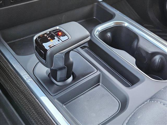 New 2026 Chevrolet Silverado 1500 RST w/ Dark Appearance Package image 13