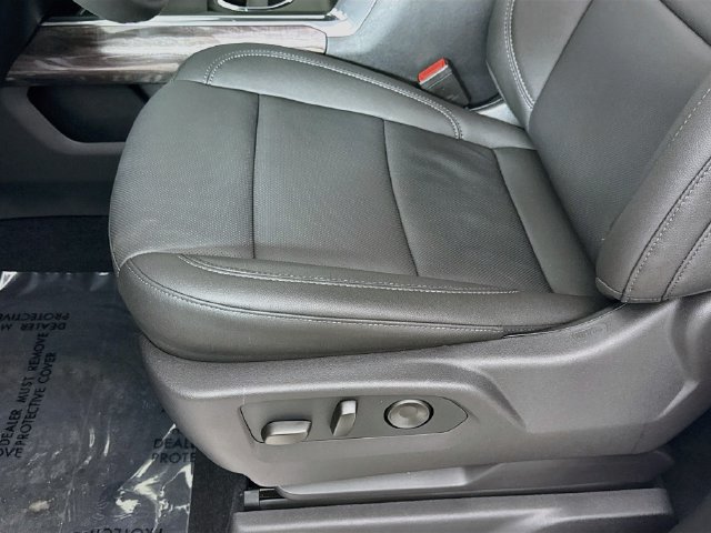 New 2026 Chevrolet Silverado 2500 LTZ w/ LTZ Convenience Package AWD/4WD image 21