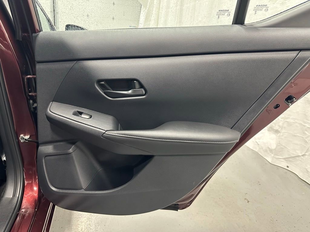 Used 2025 Nissan Sentra SV FWD image 47