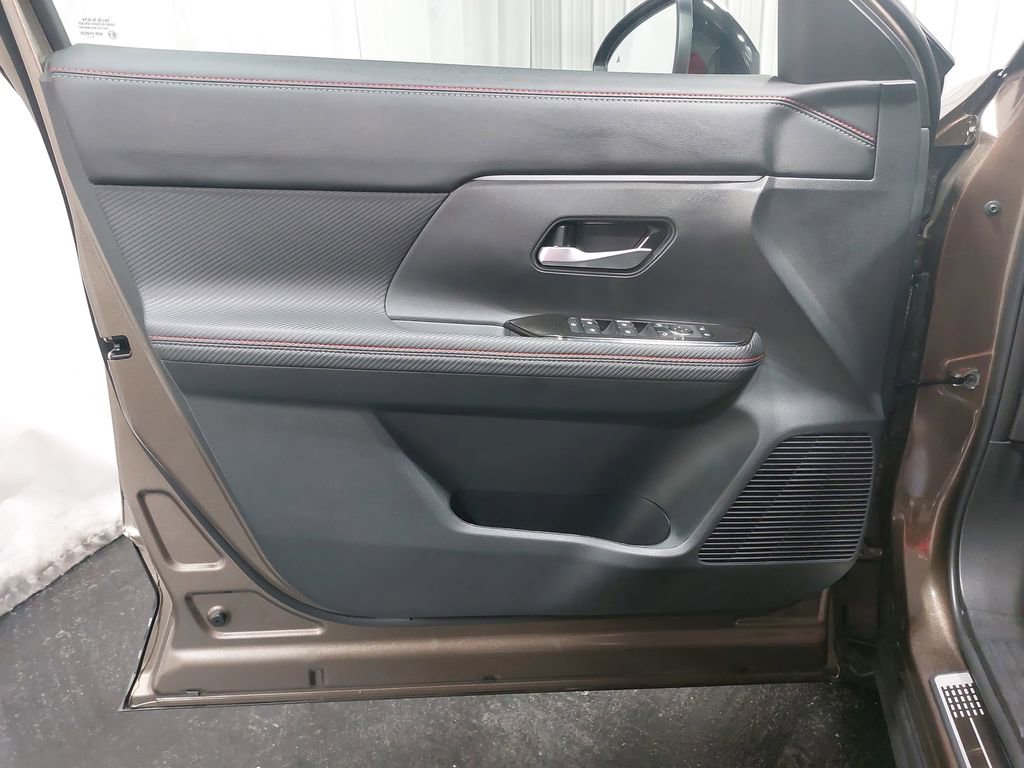 New 2026 Nissan Kicks SR w/ SR Premium Package image 26