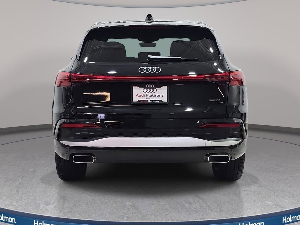 Used 2025 Audi Q5 Premium w/ Convenience Package image 7