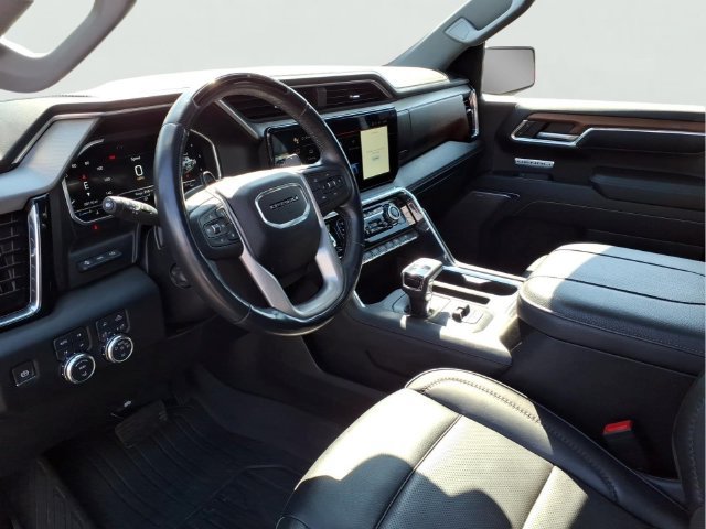 Used 2023 GMC Sierra 1500 Denali AWD/4WD image 3
