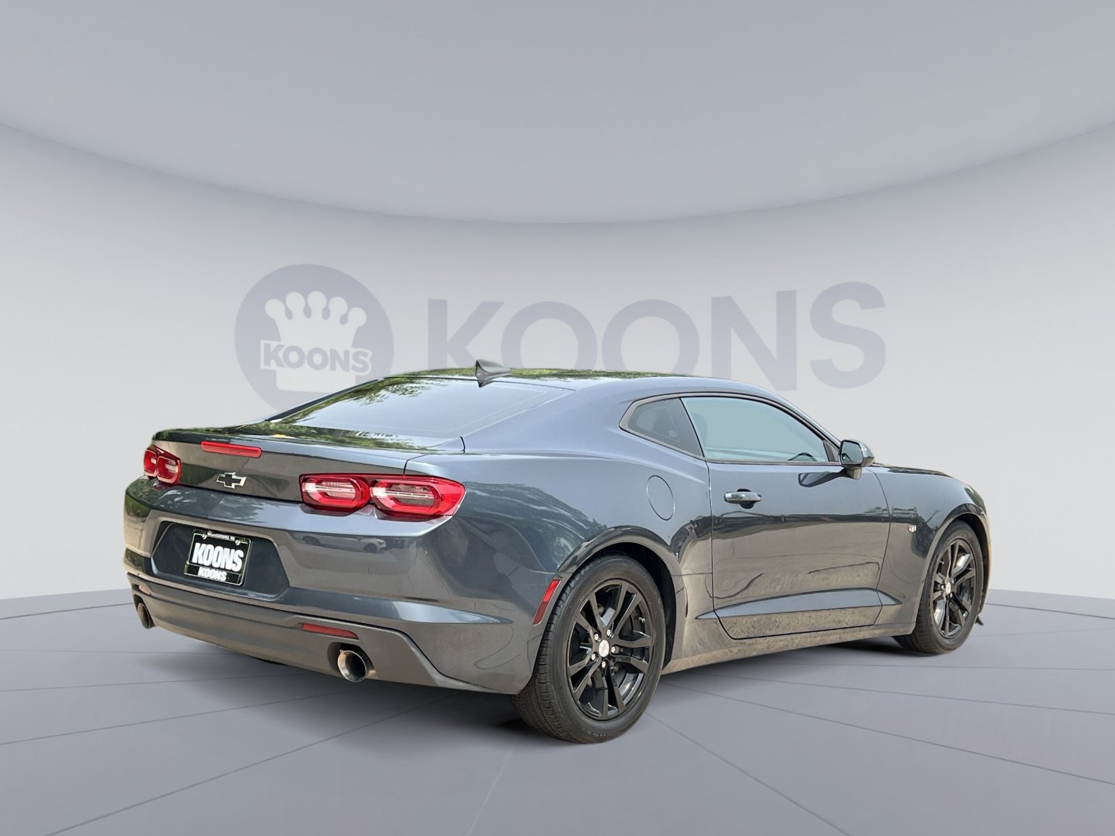 Used 2020 Chevrolet Camaro LS RWD image 7