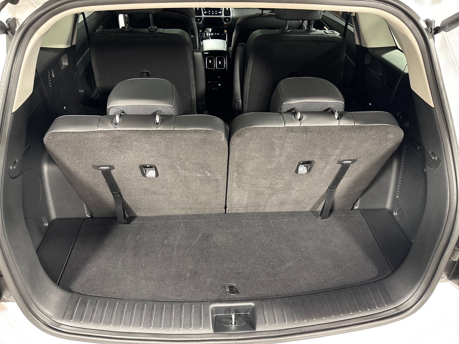 Certified 2023 Kia Sorento SX AWD/4WD image 29