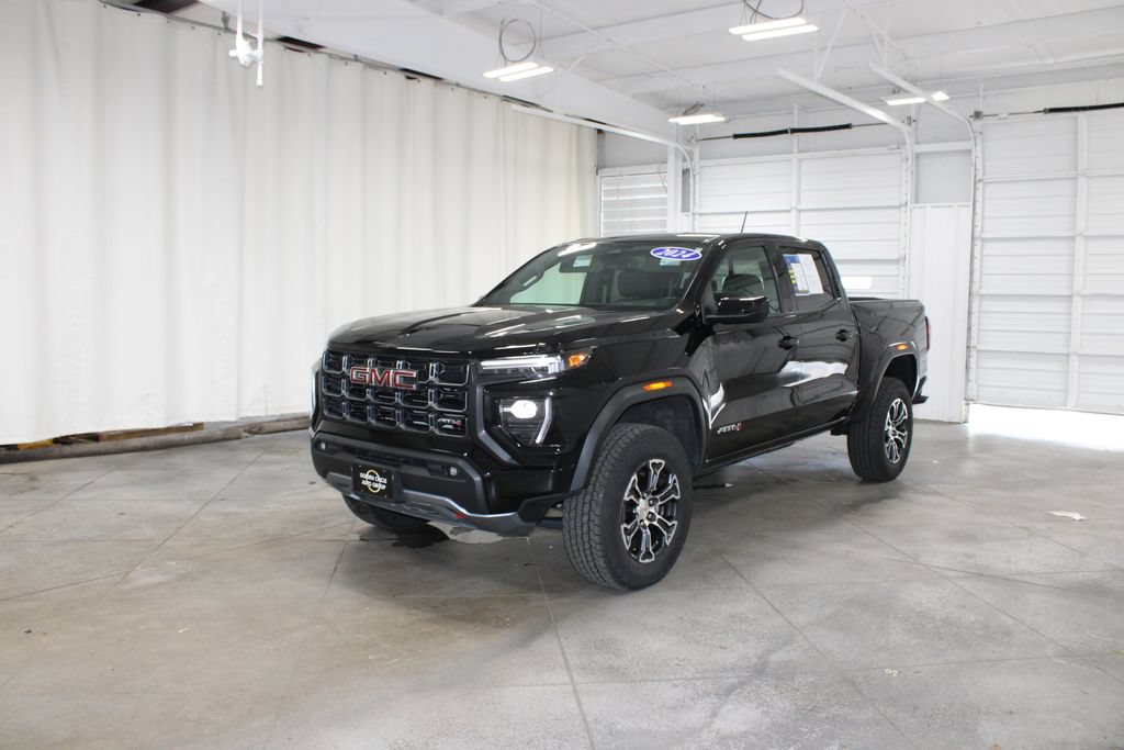 Used 2024 GMC Canyon AT4 AWD/4WD image 4