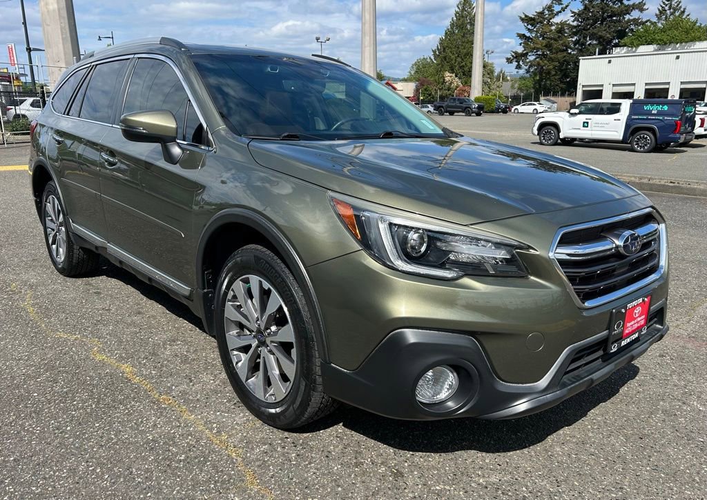 Used 2018 Subaru Outback 3.6R Touring AWD/4WD image 3
