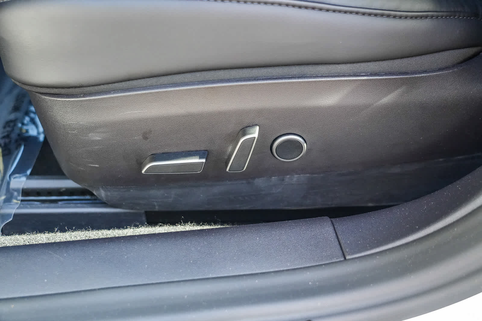 Used 2023 Tesla Model 3 Standard Range RWD image 19