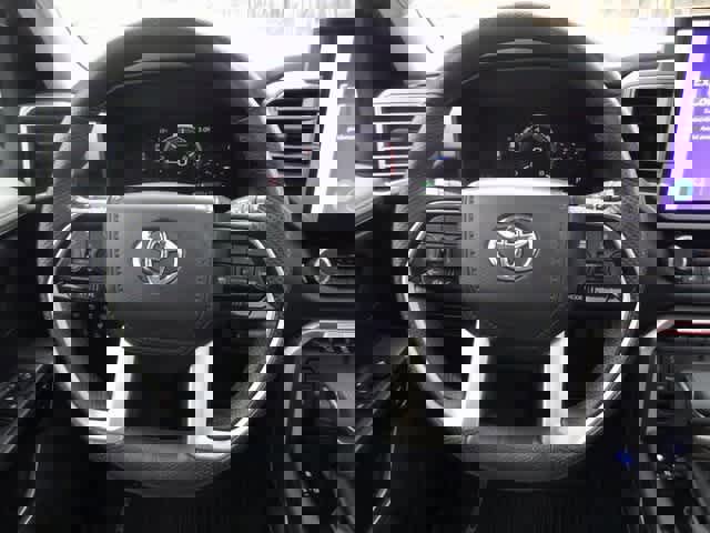 Used 2023 Toyota Sequoia Limited image 17