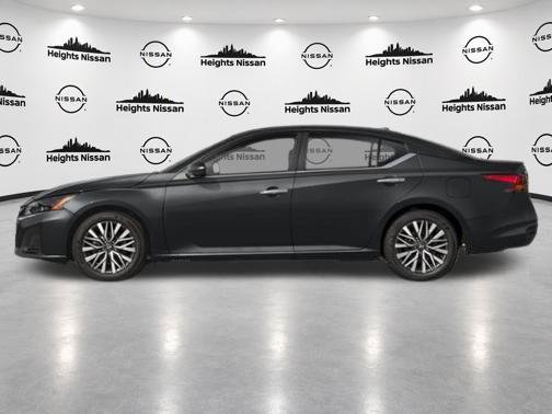 New 2026 Nissan Altima 2.5 SV FWD image 3