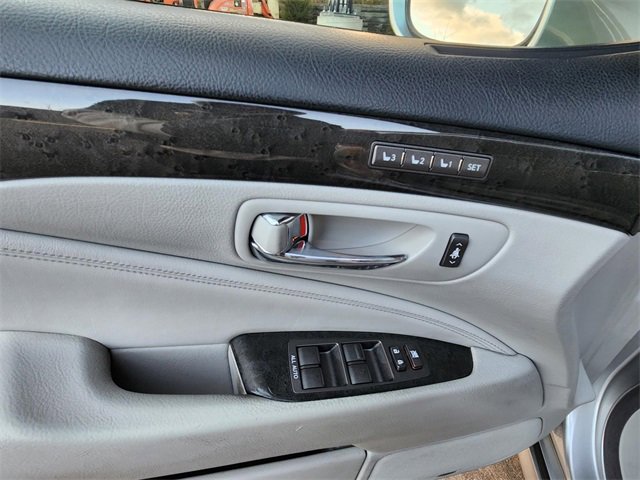 Used 2010 Lexus LS 460 L image 19