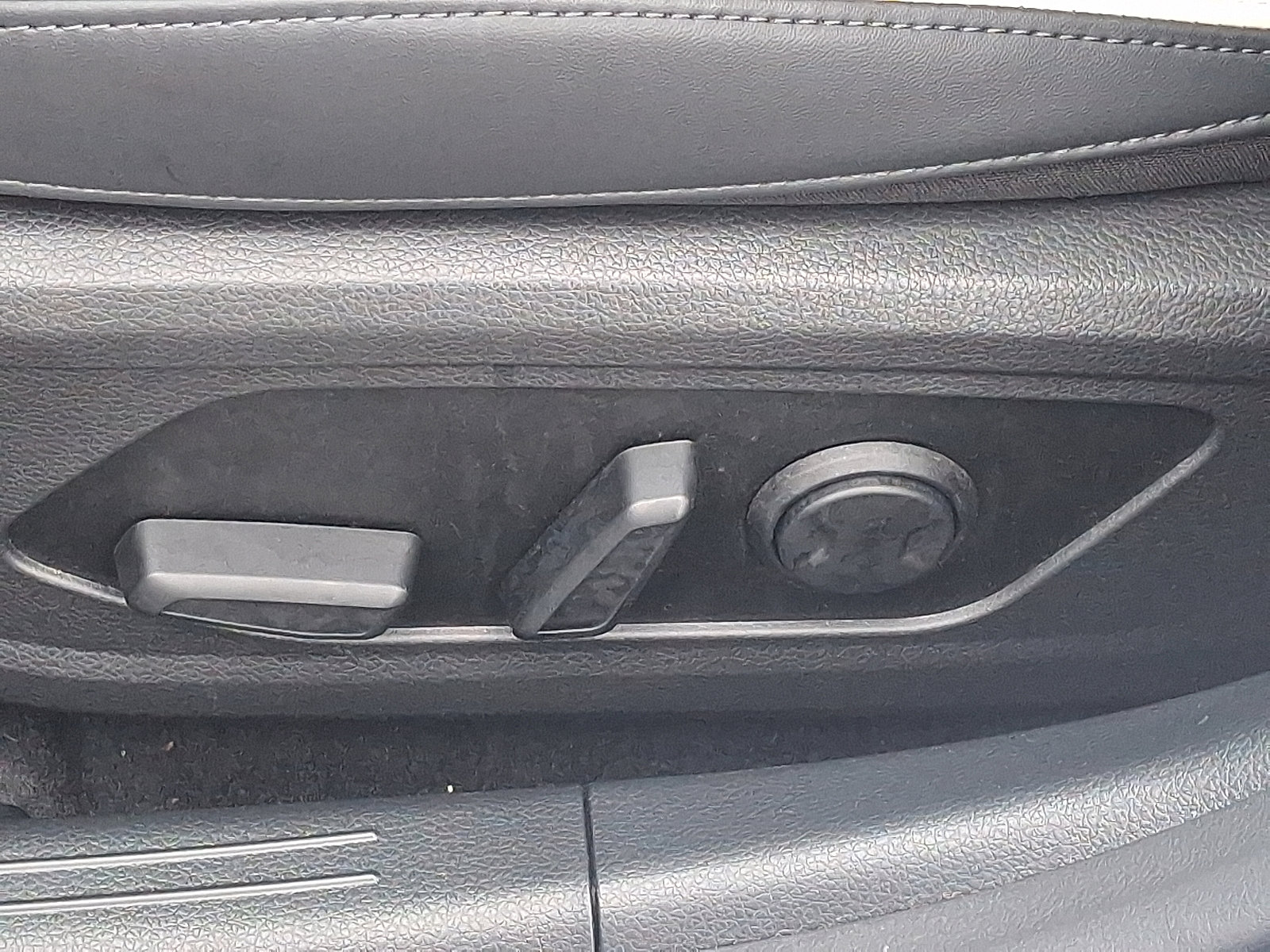 Used 2025 Kia K5 GT-Line w/ GT-Line Premium Package image 26