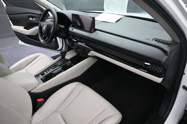 Certified 2024 Honda Accord EX-L image 16