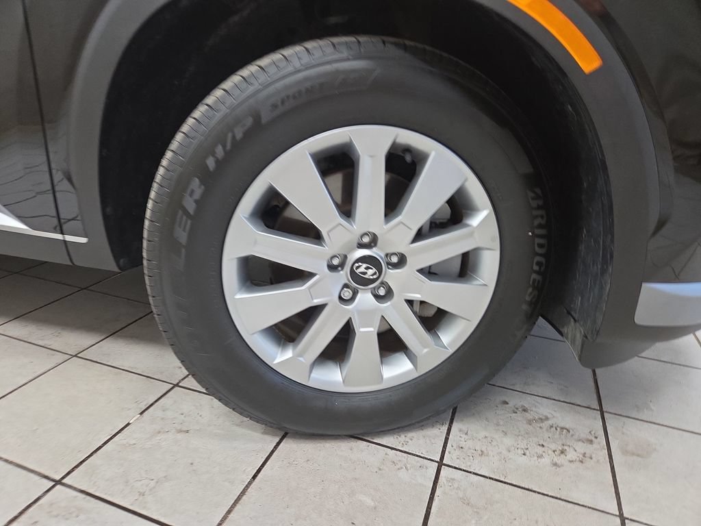 Used 2025 Hyundai Palisade SE AWD/4WD image 8
