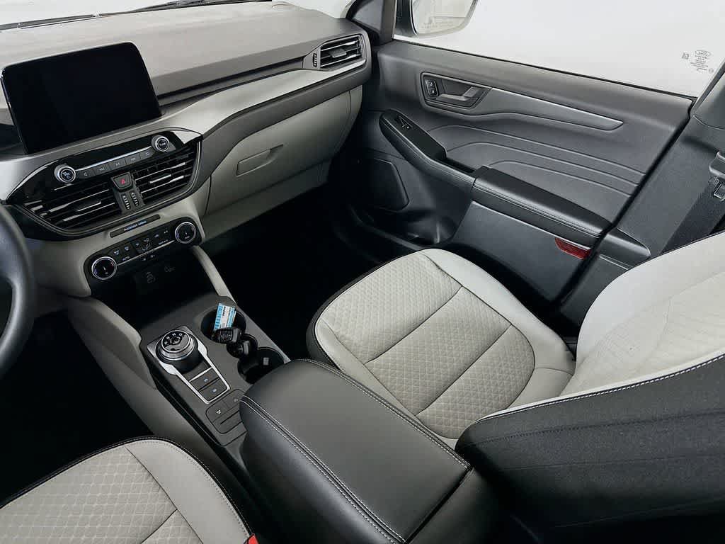 New 2026 Ford Escape Active FWD image 11