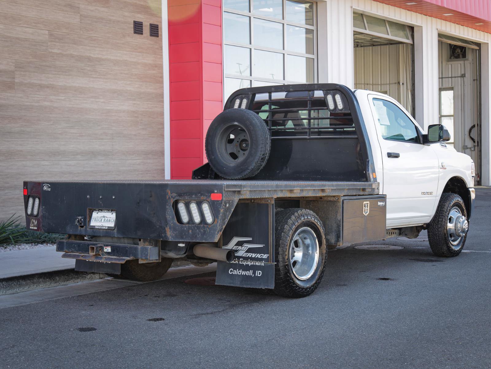 Used 2022 RAM 3500 Tradesman w/ Safety Group AWD/4WD image 3