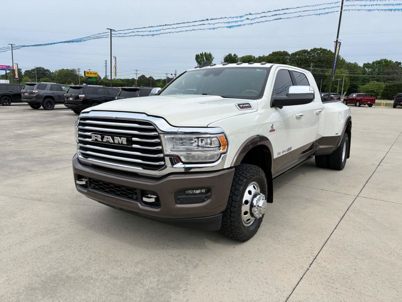 Used 2019 RAM 3500 Limited AWD/4WD image 2