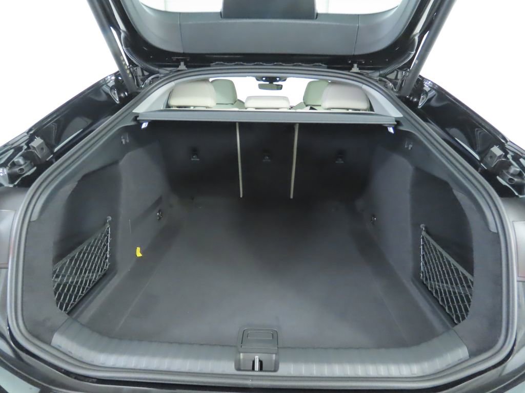 Used 2025 Audi A6 e-tron Premium Plus w/ Premium Plus image 30