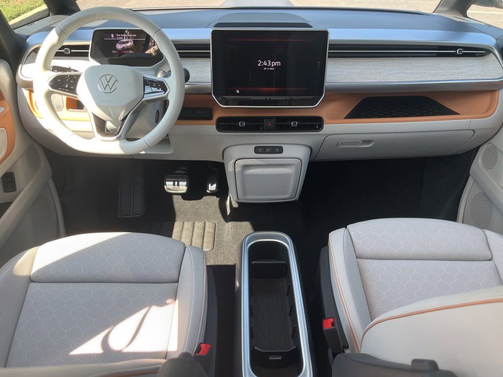 New 2025 Volkswagen ID. Buzz 1st Edition image 25