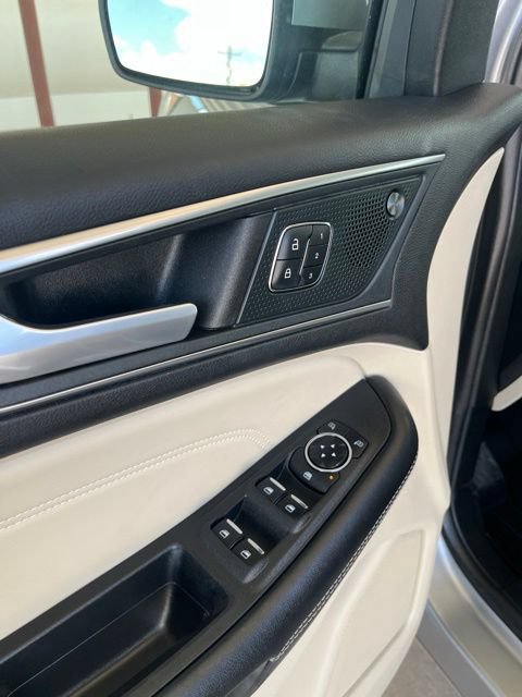 Used 2024 Ford Edge Titanium AWD/4WD image 15
