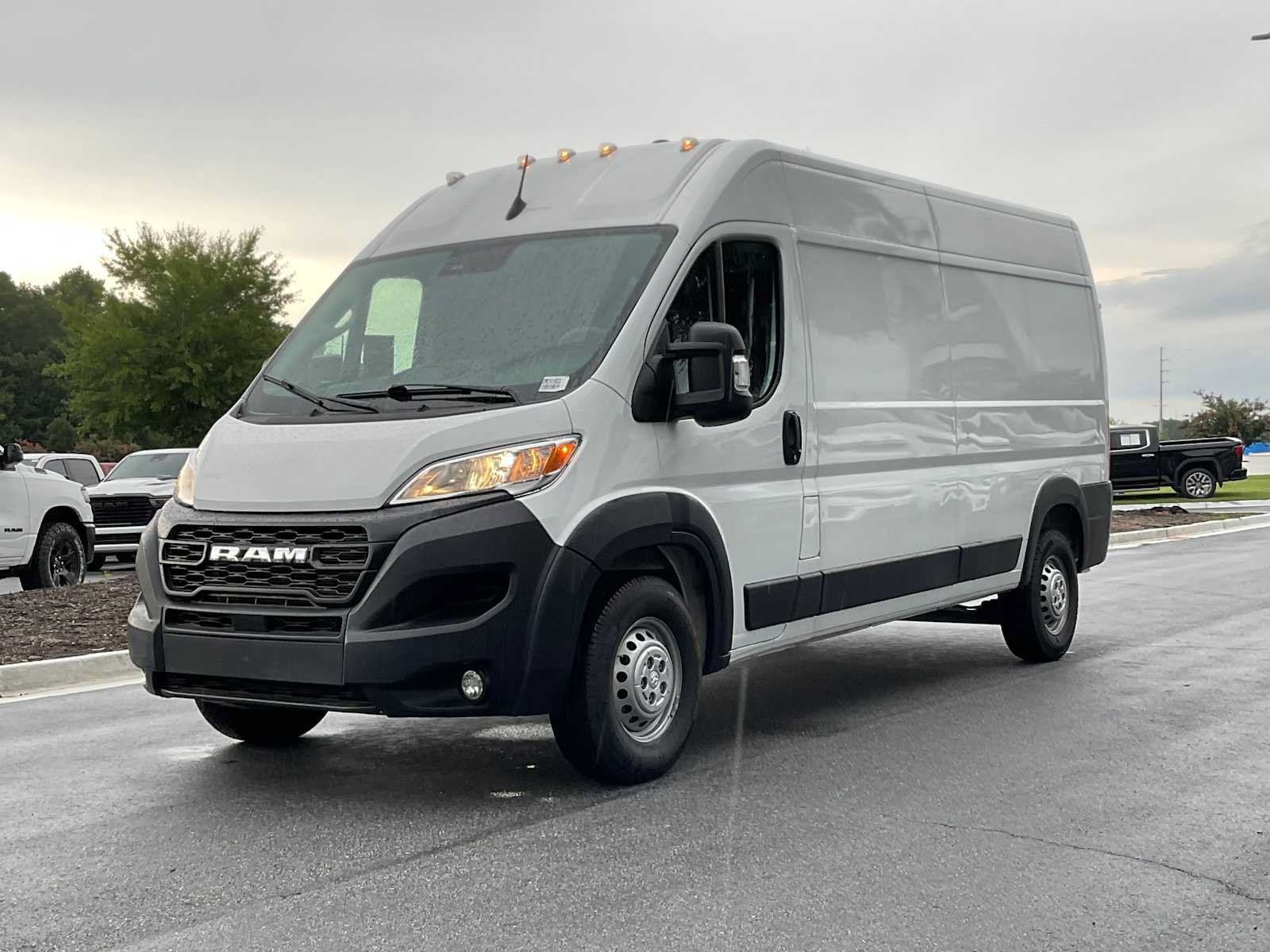 Used 2024 RAM ProMaster 2500 w/ Convenience Group