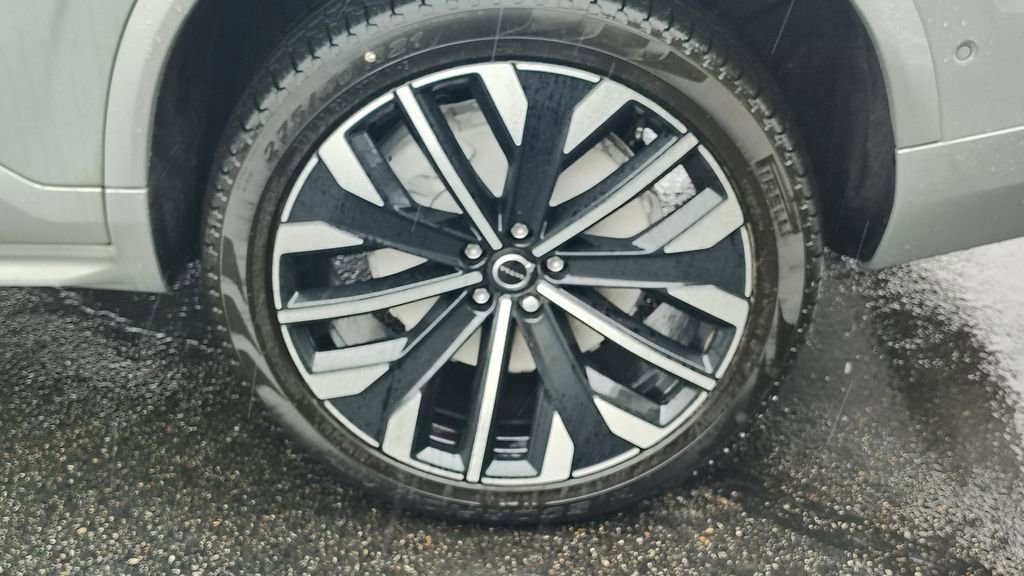 New 2026 Volvo XC90 T8 Ultra w/ Protection Package Premier image 33