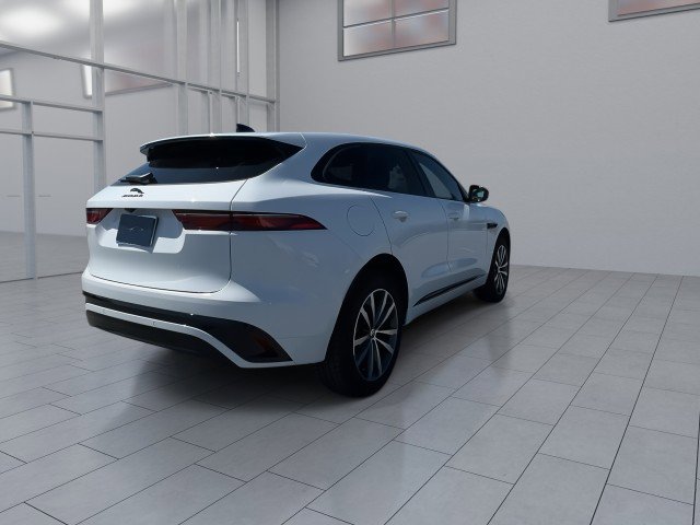 New 2025 Jaguar F-PACE R-Dynamic S image 8