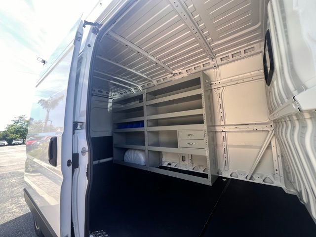 Used 2025 RAM ProMaster 3500 FWD image 10