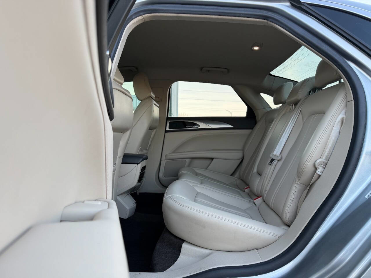 Used 2020 Lincoln MKZ AWD w/ Convenience Package image 13