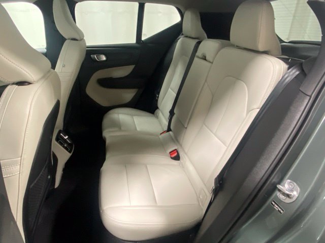 Used 2026 Volvo XC40 B5 Ultra AWD/4WD image 14