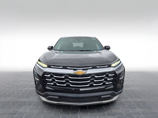 Used 2025 Chevrolet Equinox LT AWD/4WD image 2