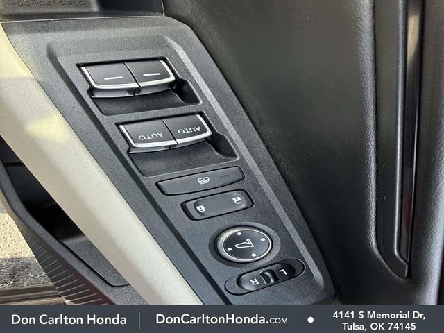 Certified 2025 Honda Accord SE image 9