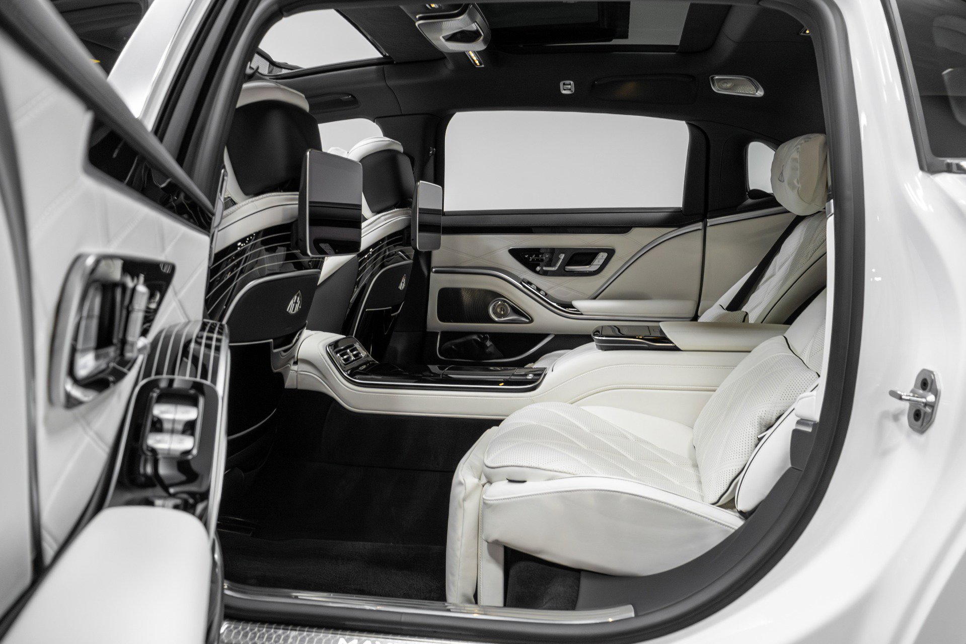 Used 2024 Mercedes-Benz Maybach S 680 4MATIC image 50