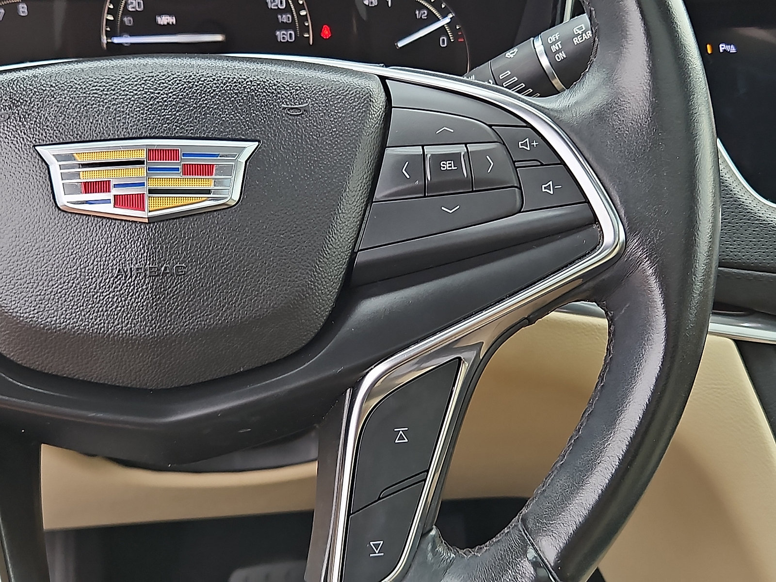 Used 2019 Cadillac XT5 Luxury AWD/4WD image 23