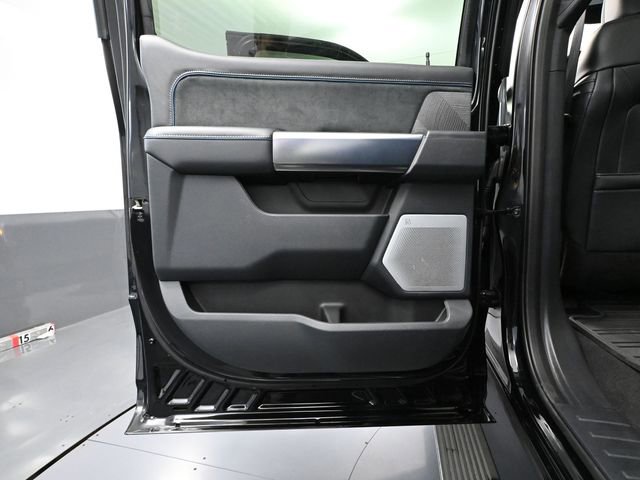 Used 2025 Ford F250 Platinum image 40