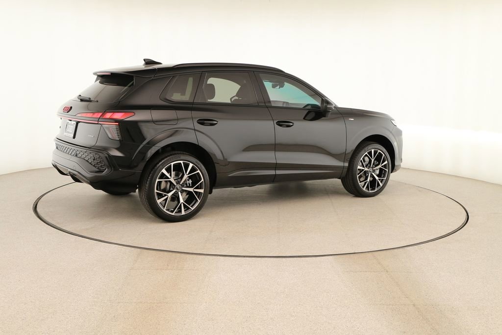 New 2026 Audi Q3 quattro 2.0T image 7