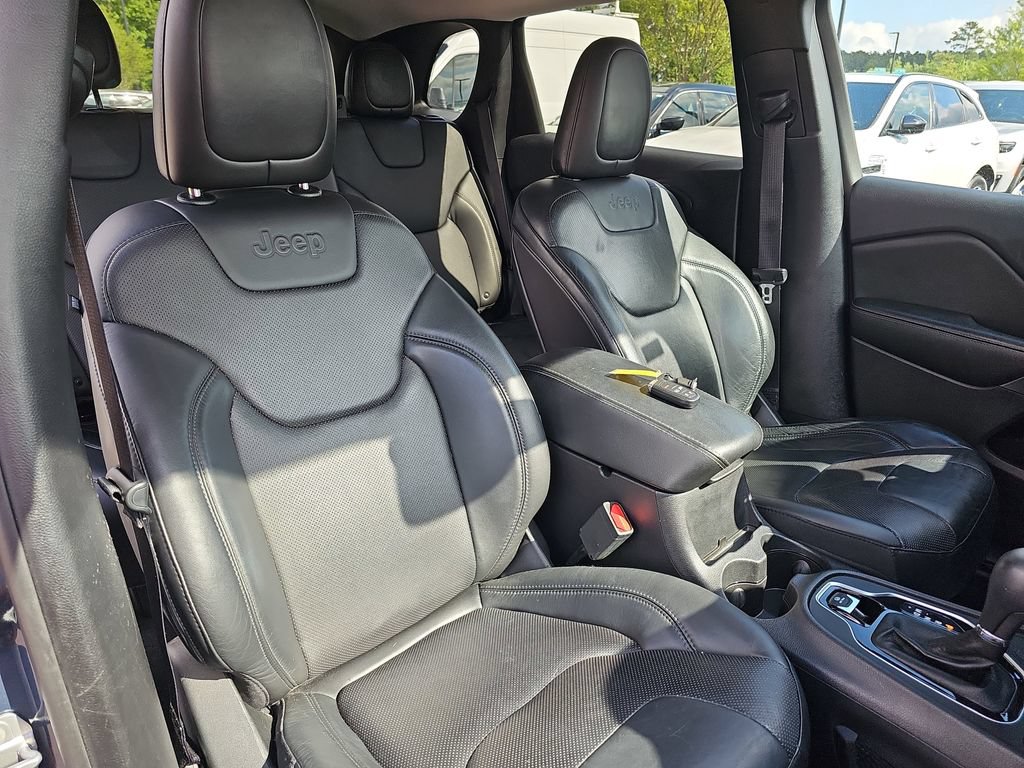 Used 2019 Jeep Cherokee Limited AWD/4WD image 14
