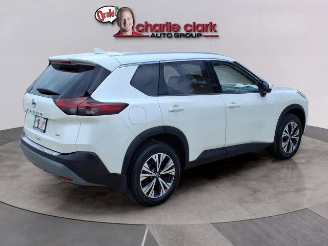 Certified 2021 Nissan Rogue SV w/ Premium Package FWD image 5