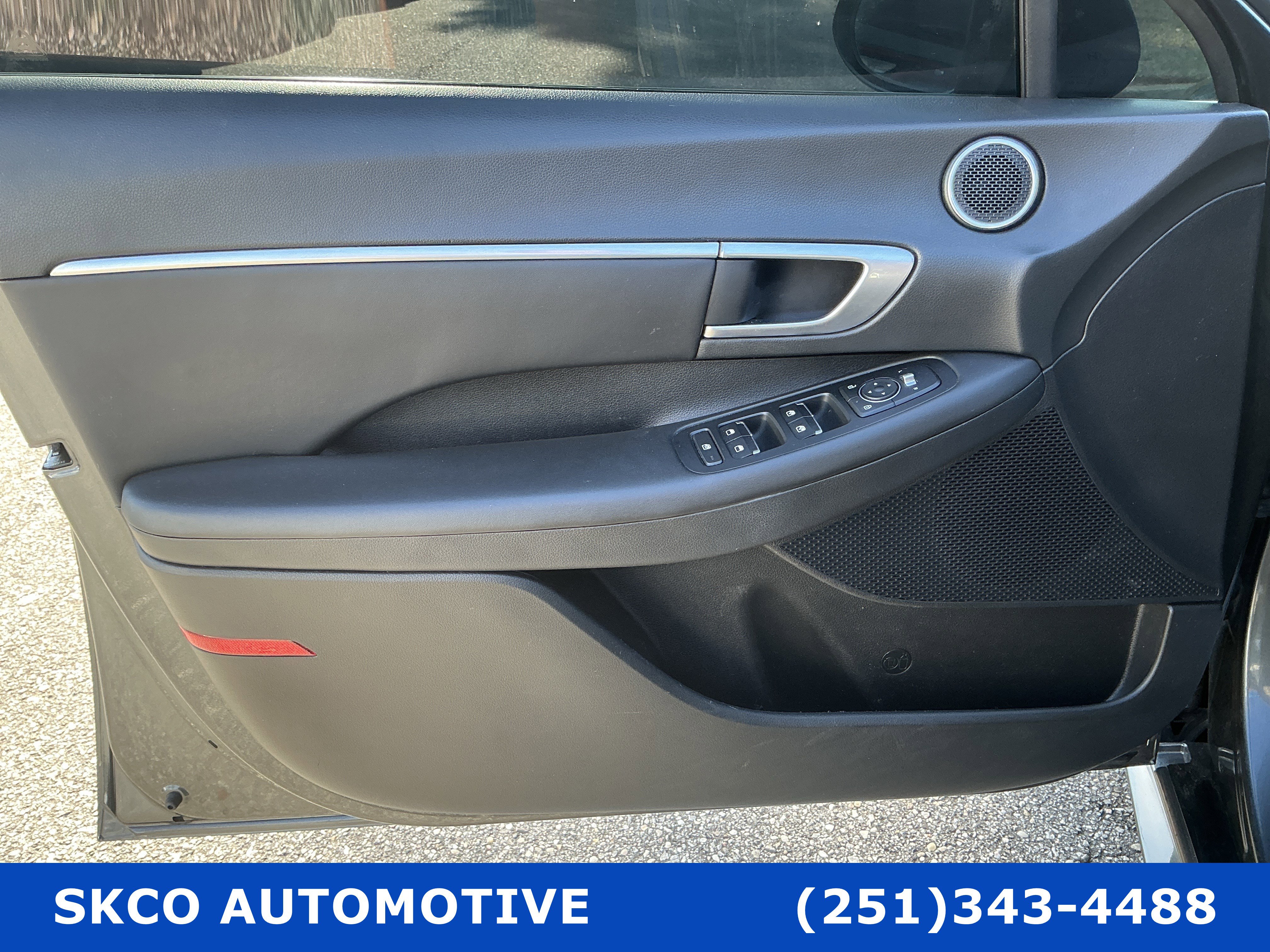 Used 2022 Hyundai Sonata SEL w/ Convenience Package image 12