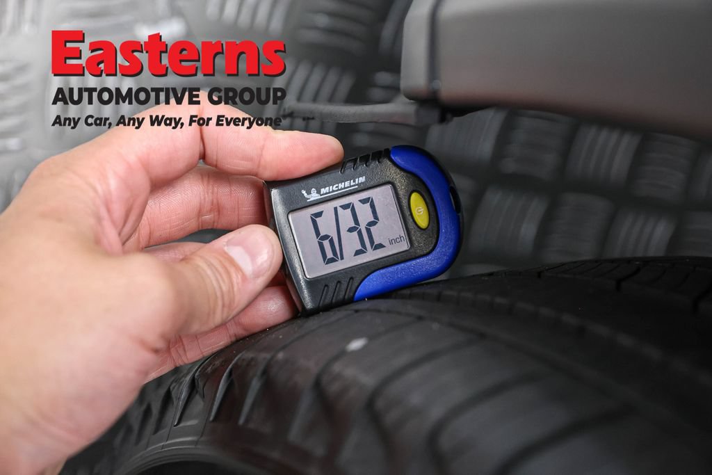 Used 2023 Nissan Rogue SL AWD/4WD image 26