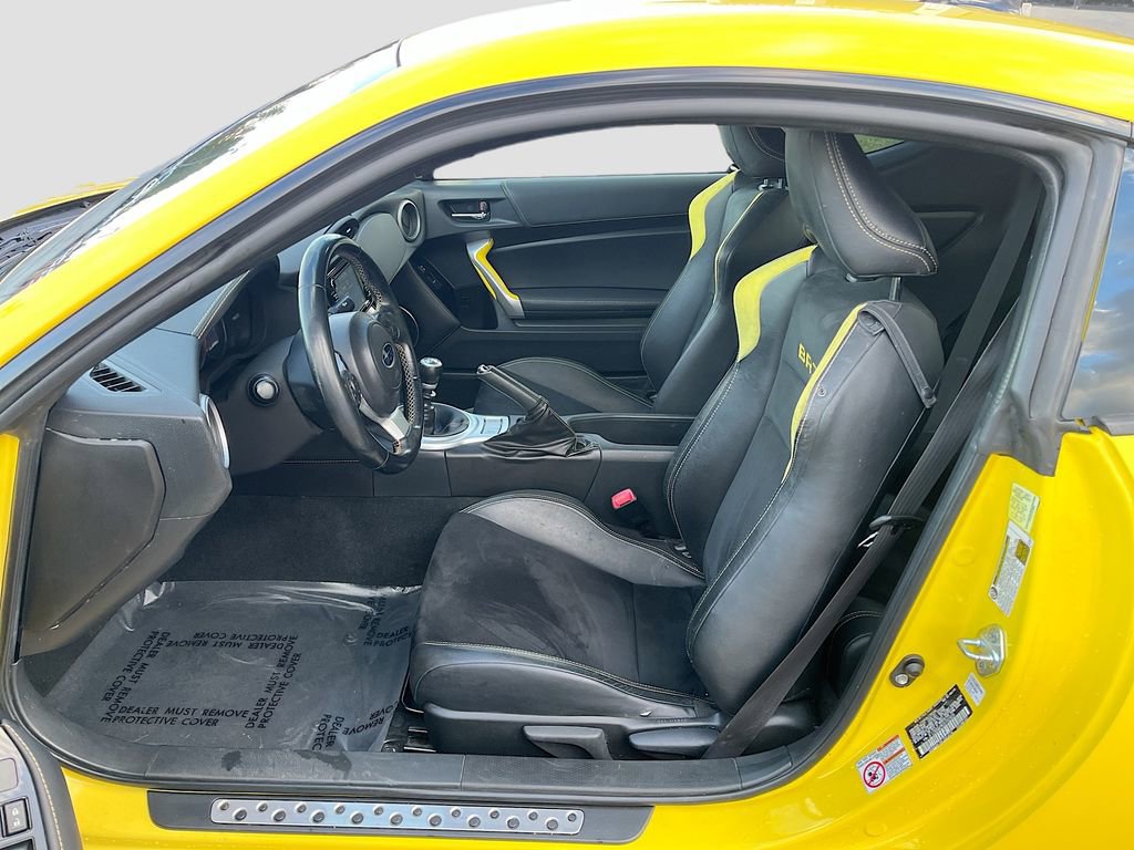 Used 2017 Subaru BRZ Series.Yellow image 5